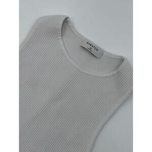 Babaton White Sleeveless‎ Blouse Extra Small